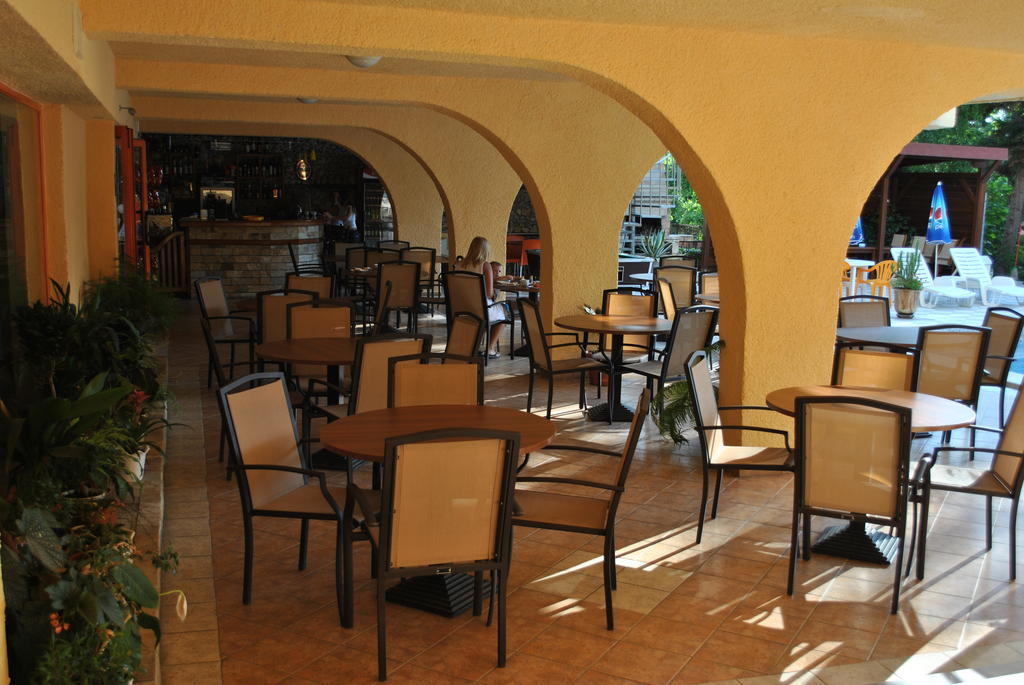 Hotel Exotica Goldstrand Exterior foto
